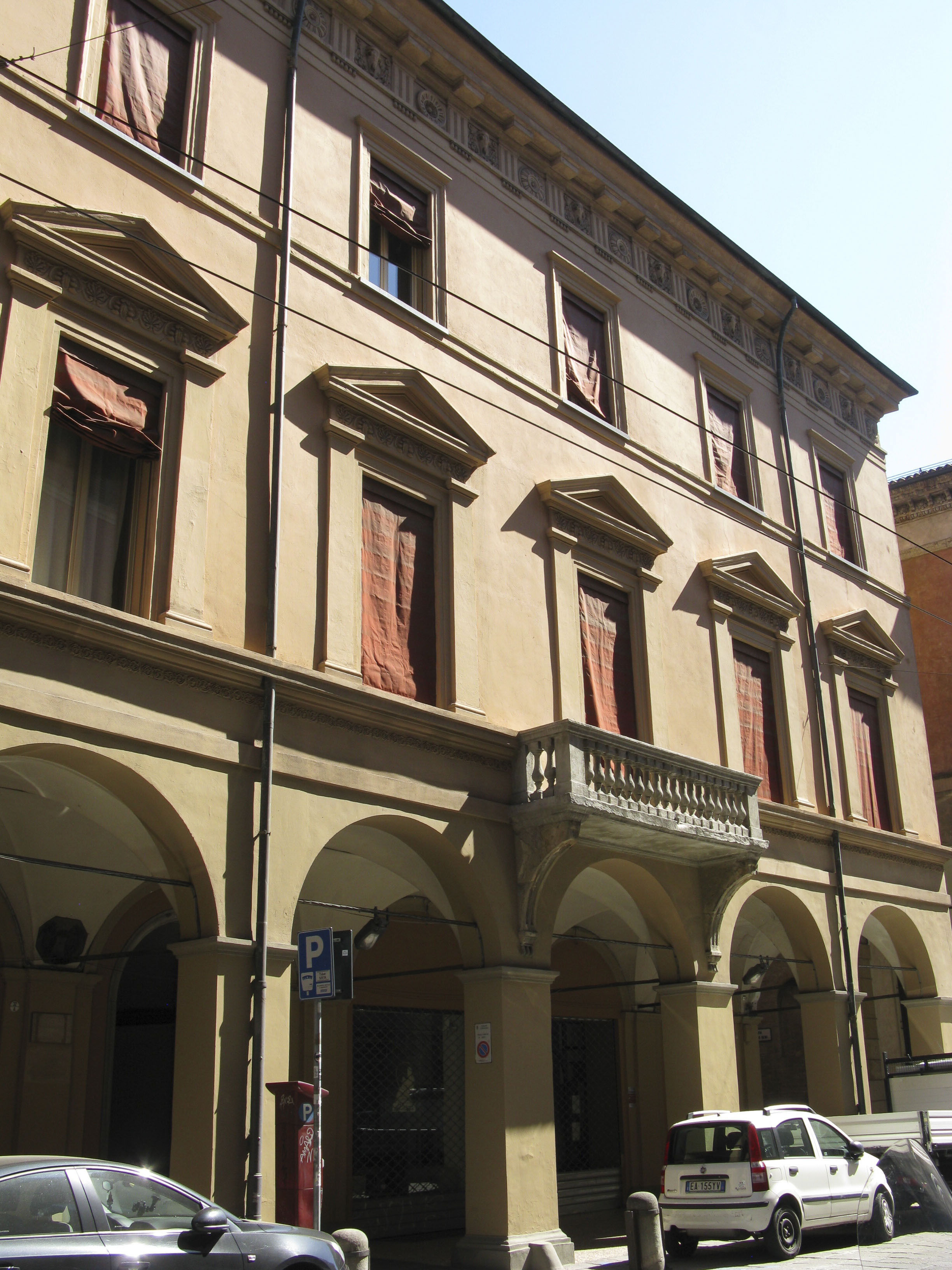 [Palazzo di Strada Maggiore, 32]