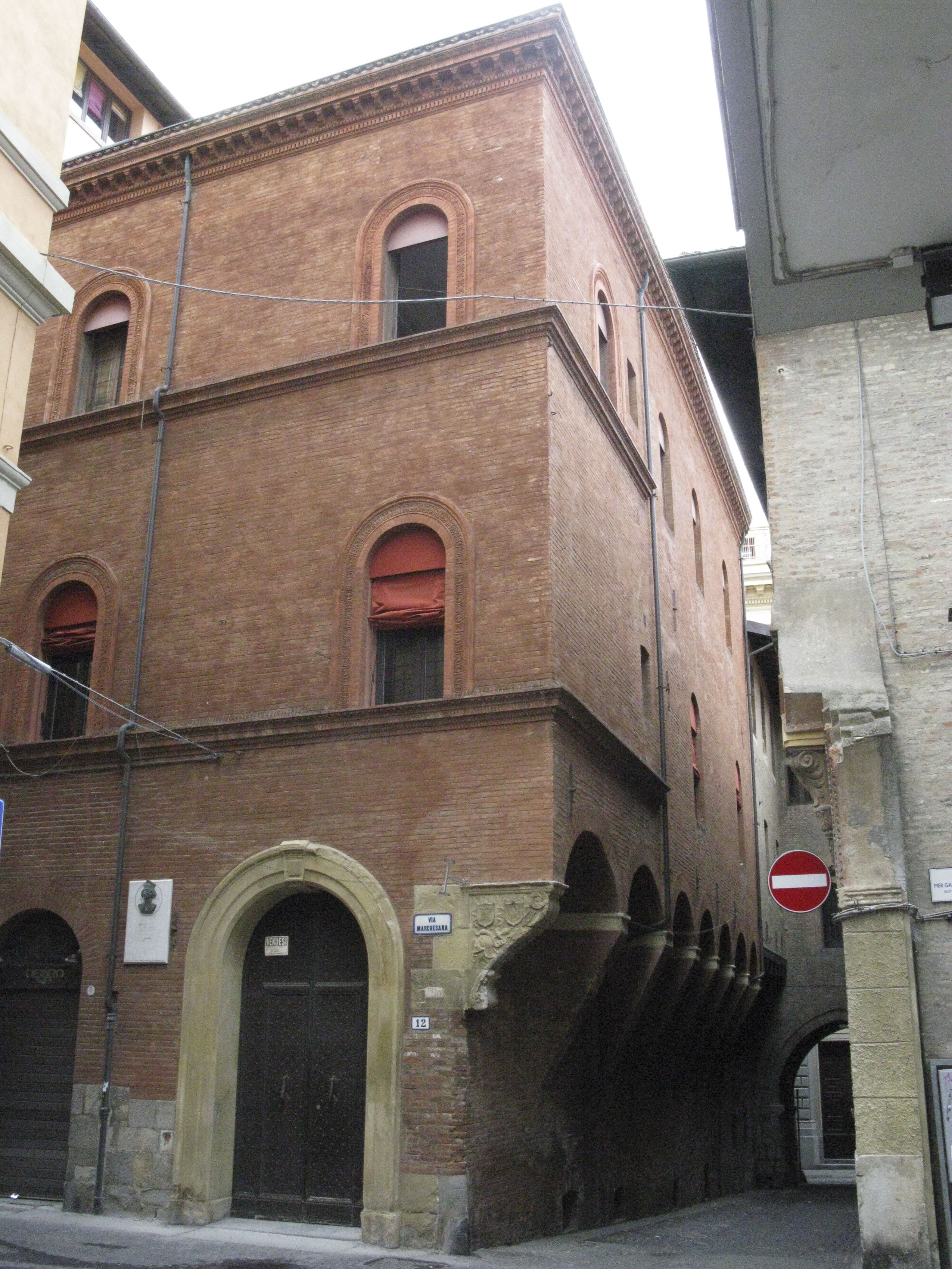 [Palazzo di via Marchesana, 12]