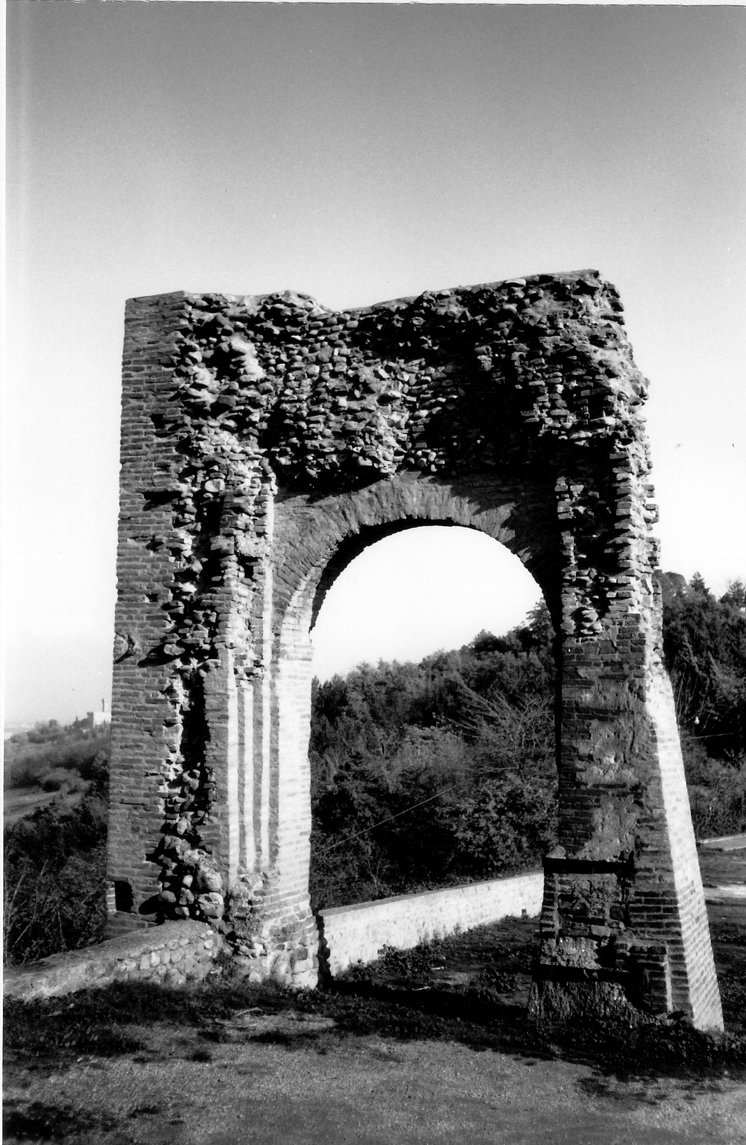 Portale del Castello de' Britti