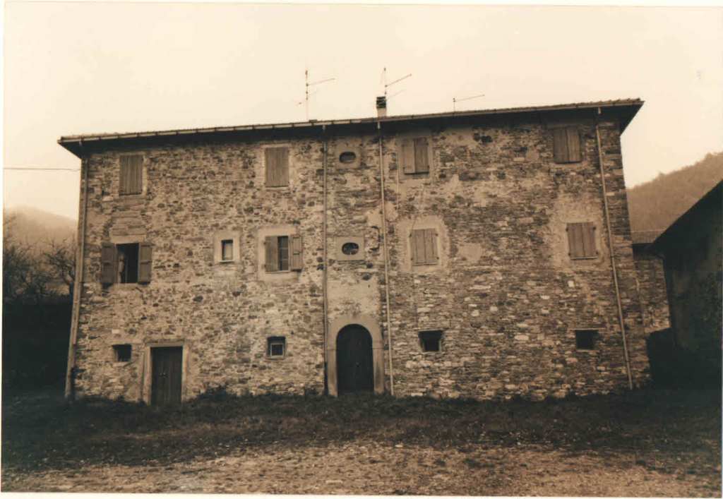 Casa di via Cozzanello 10