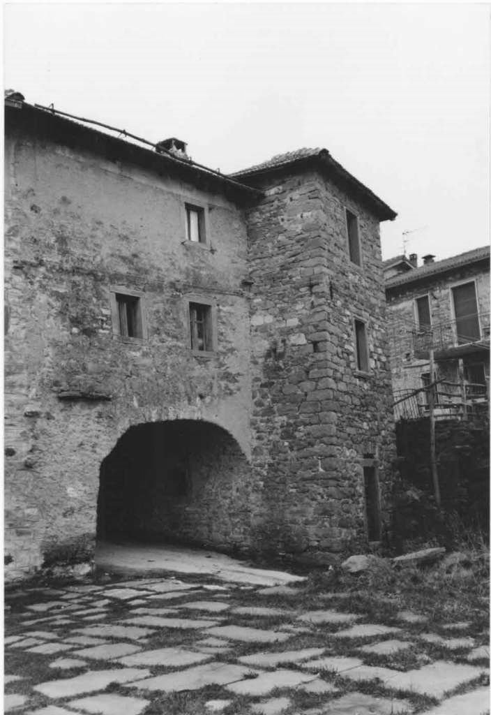Casa di via Giuseppe Bacchieri 28