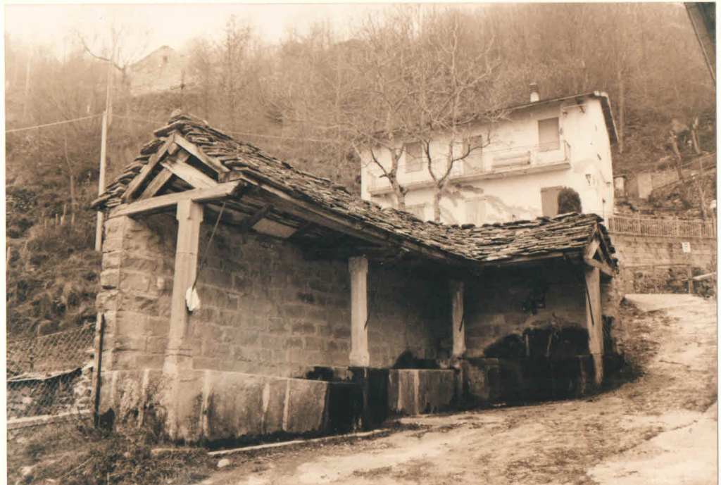 Fonte di via Tommaso Basteri
