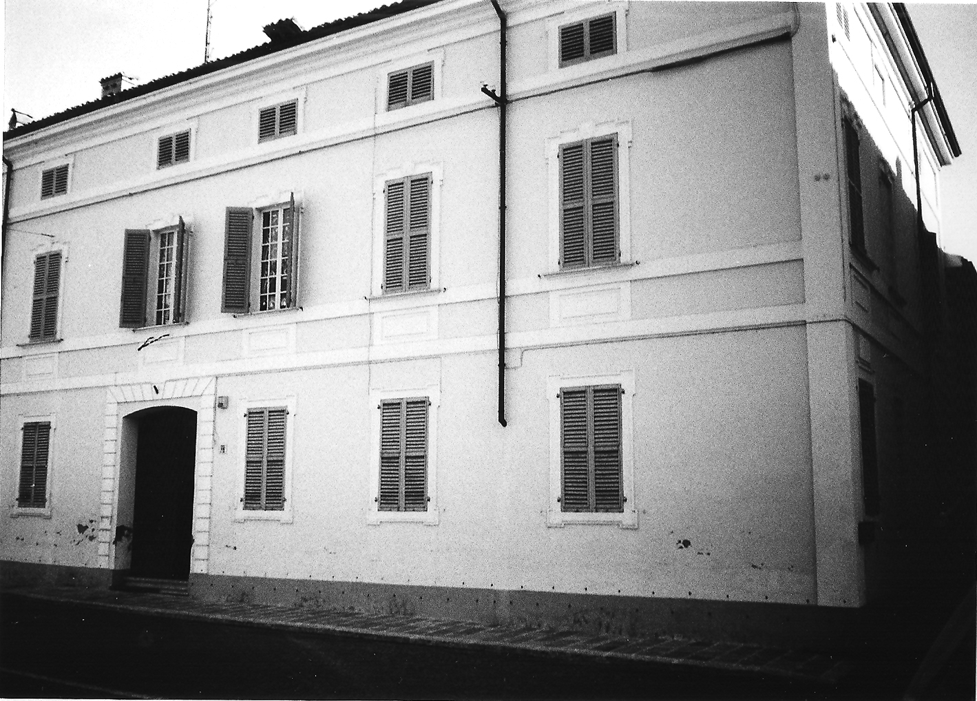 Casa di via Roma 30
