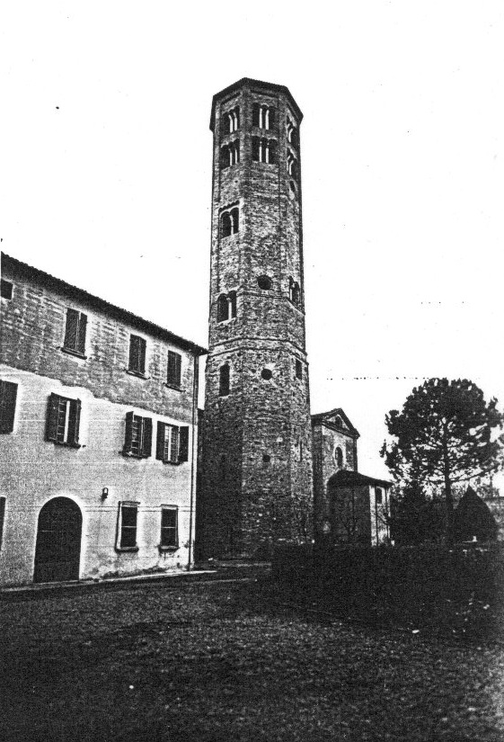 Campanile del Monastero di S. Maria foris portam