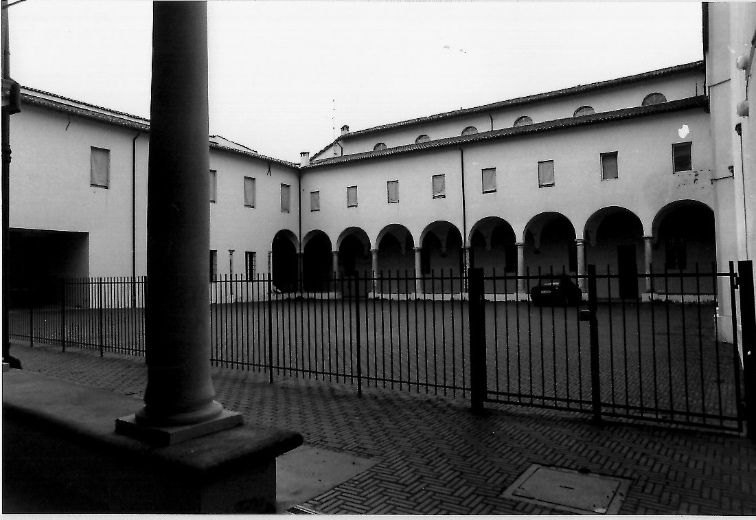 Chiostro Francescano
