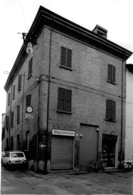 ex Chiesa di San Michele e fabbricato