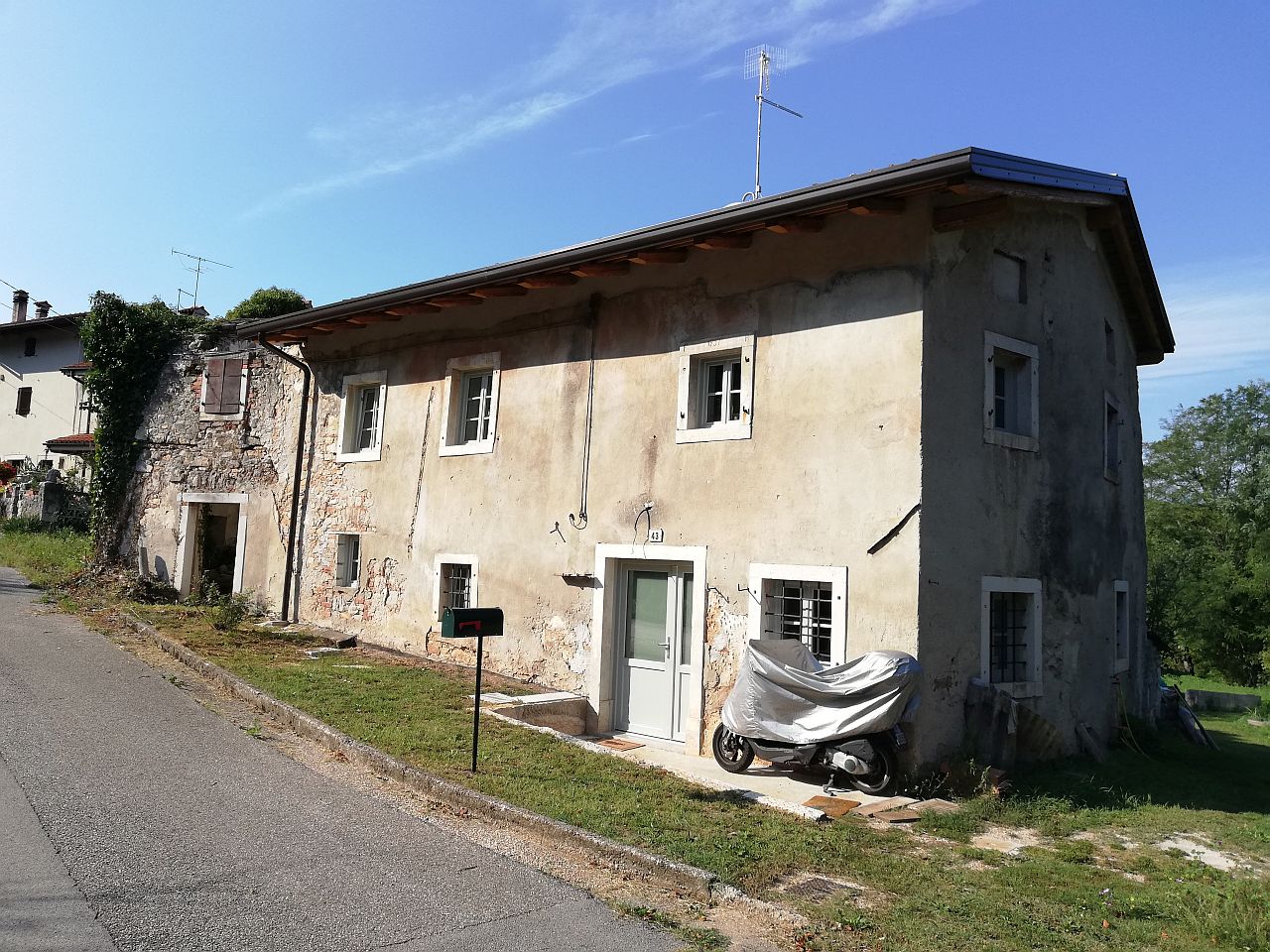 casa, con annessi