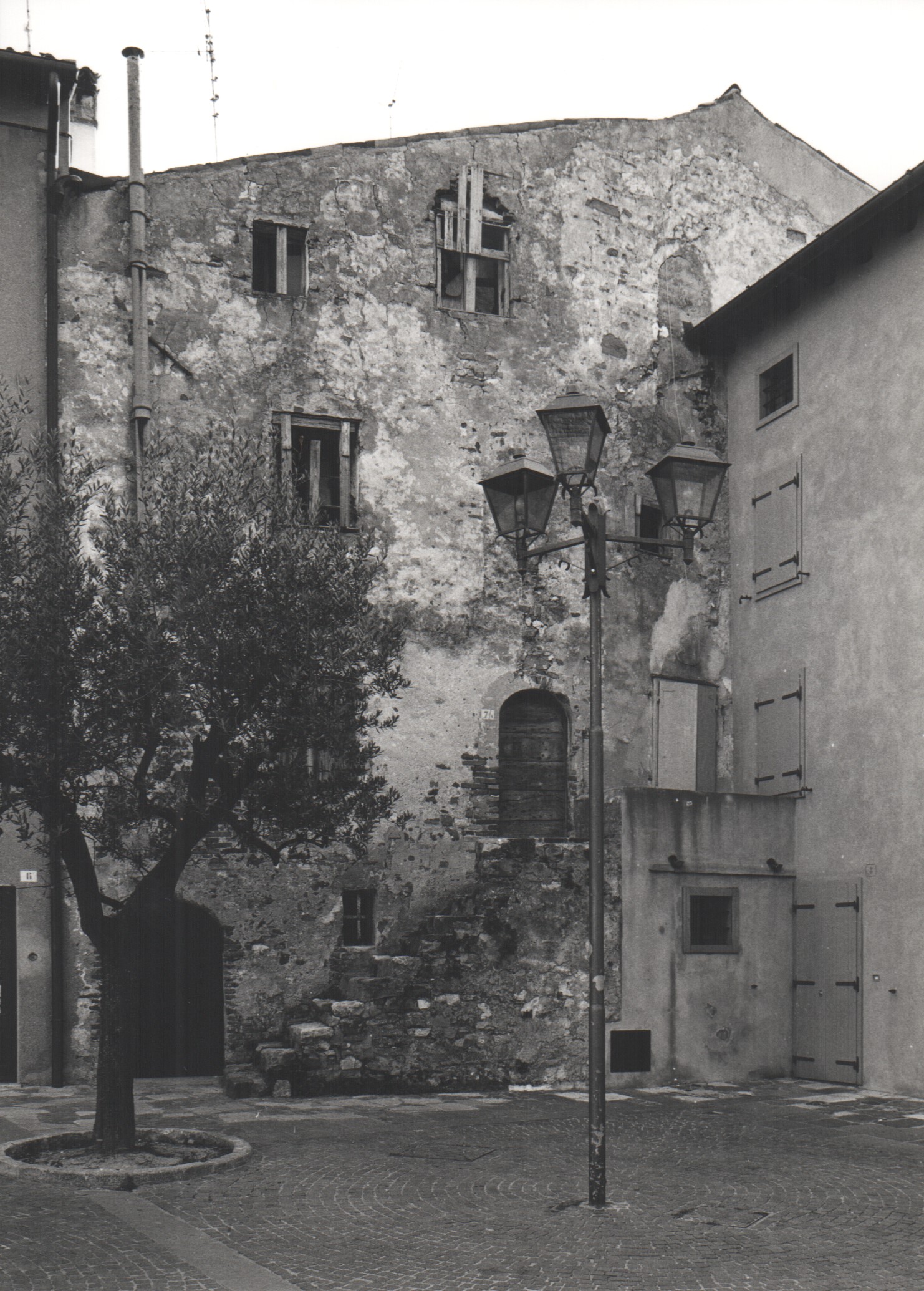 casa, a blocco, in linea