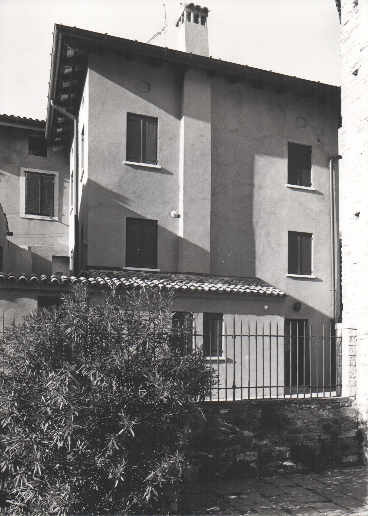 casa, a blocco, in linea