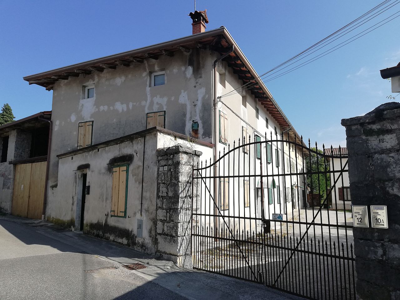 Casa rurale su corte in linea