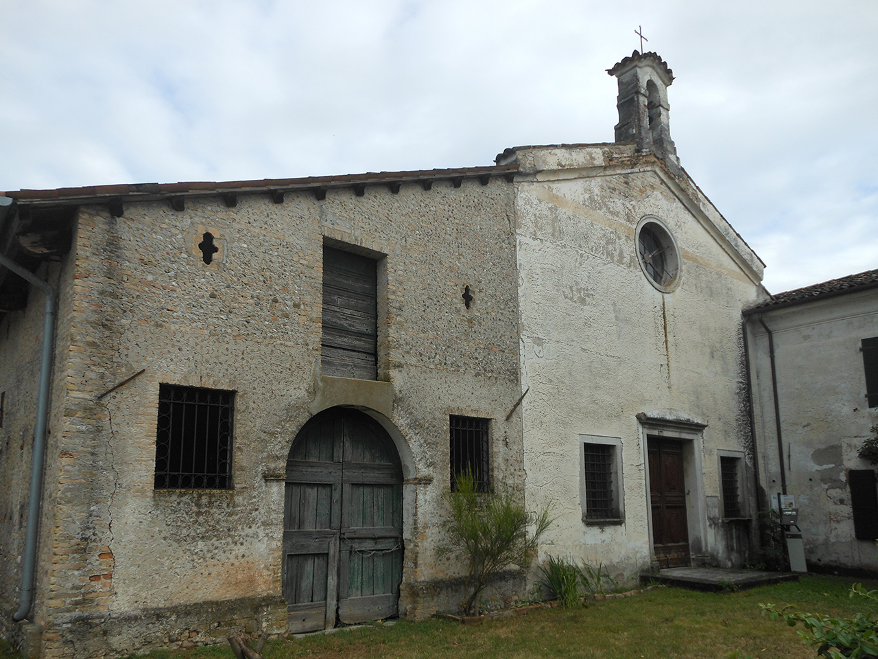Chiesa di Madonna di Campagna ed annesso "Rifugio dei Pellegrini"