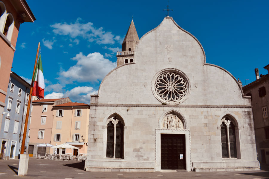 chiesa, Chiesa dei SS. Giovanni e Paolo