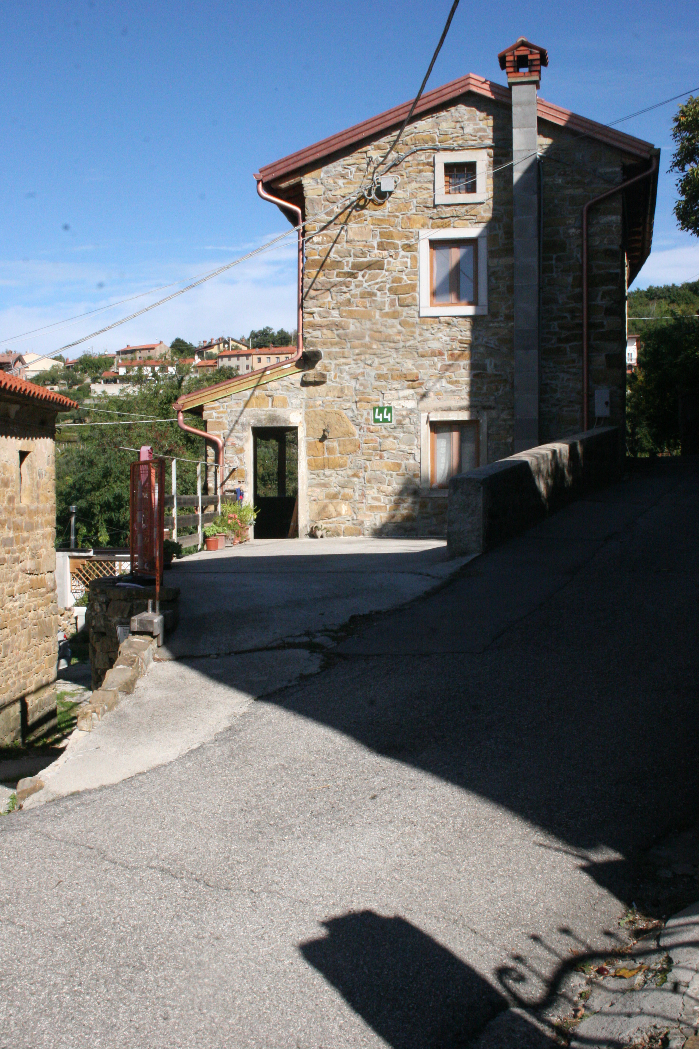 casa rurale su cortile