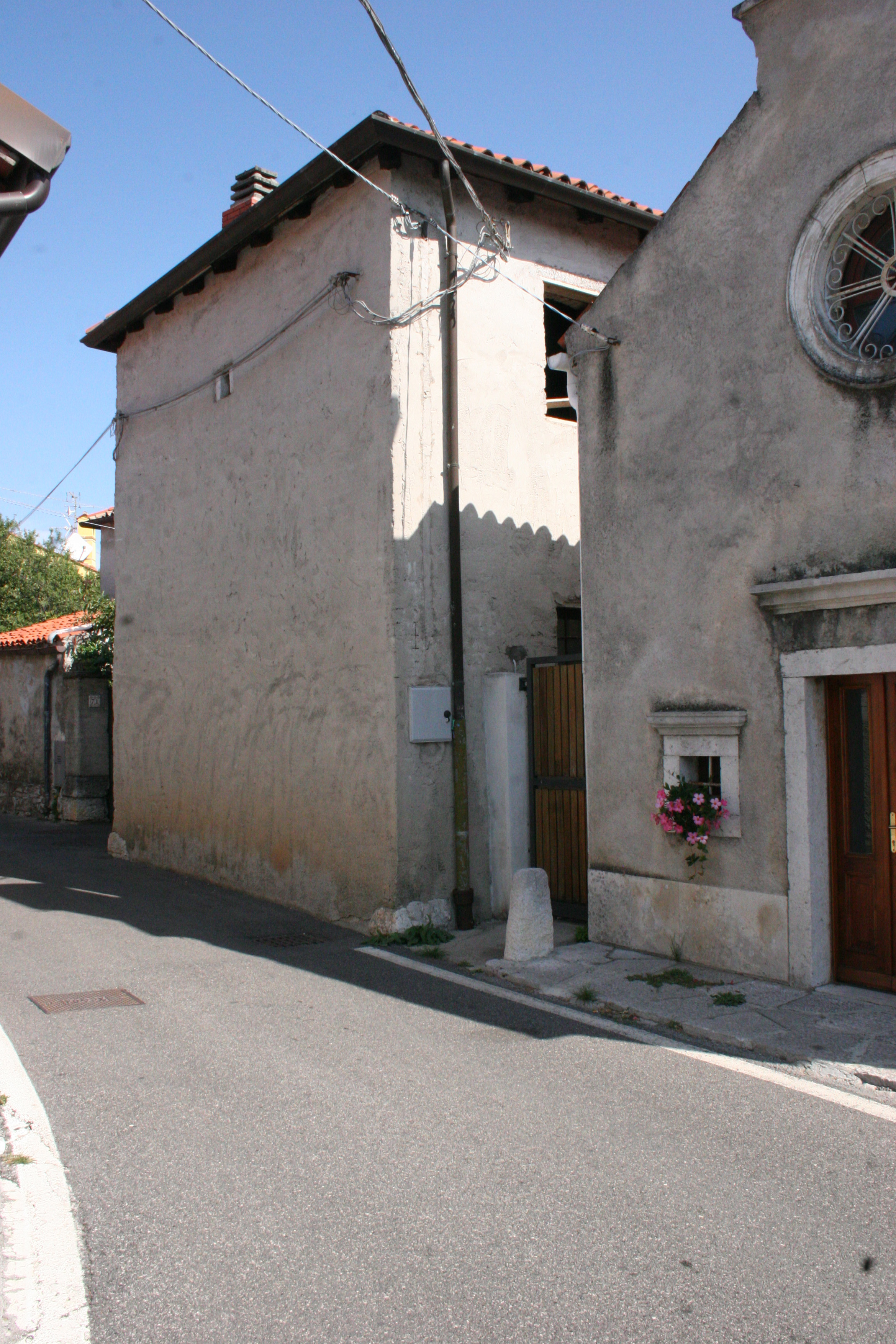 casa rurale su cortile