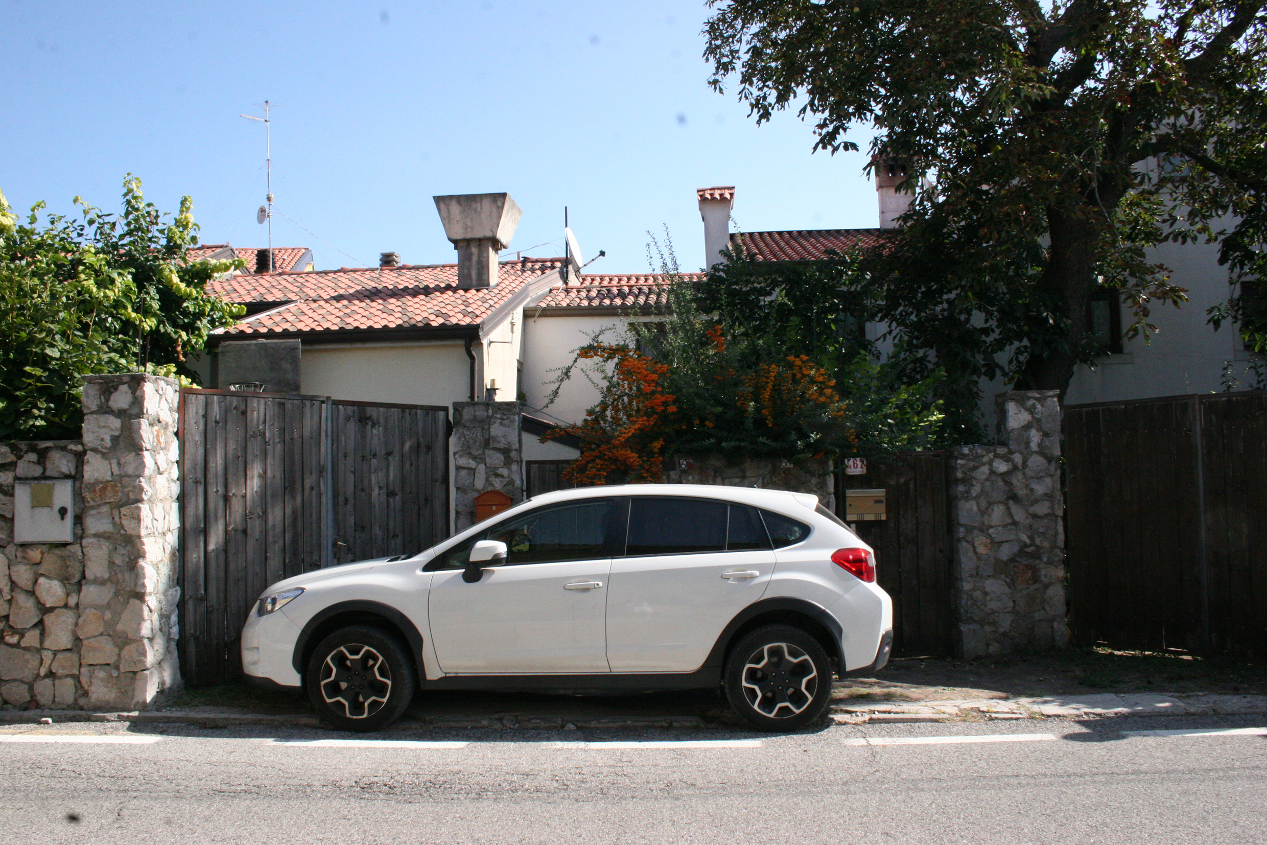 casa rurale su cortile