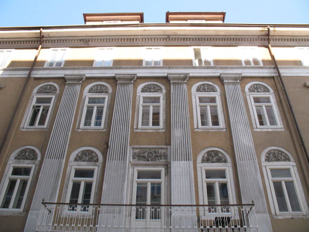 casa, plurifamiliare