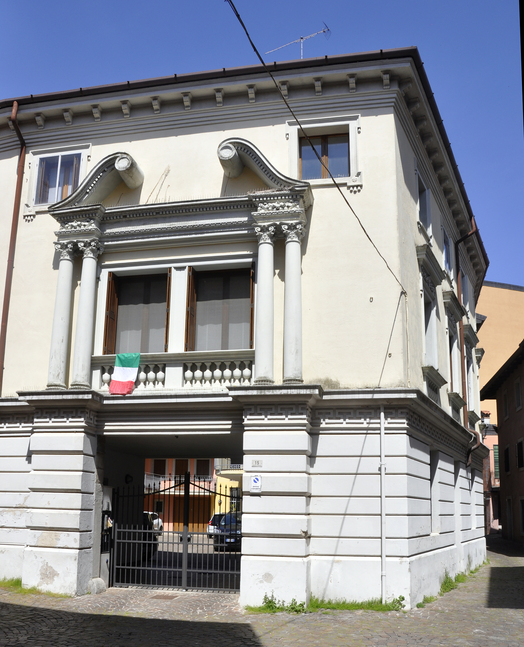 Casa Bernach Rucli