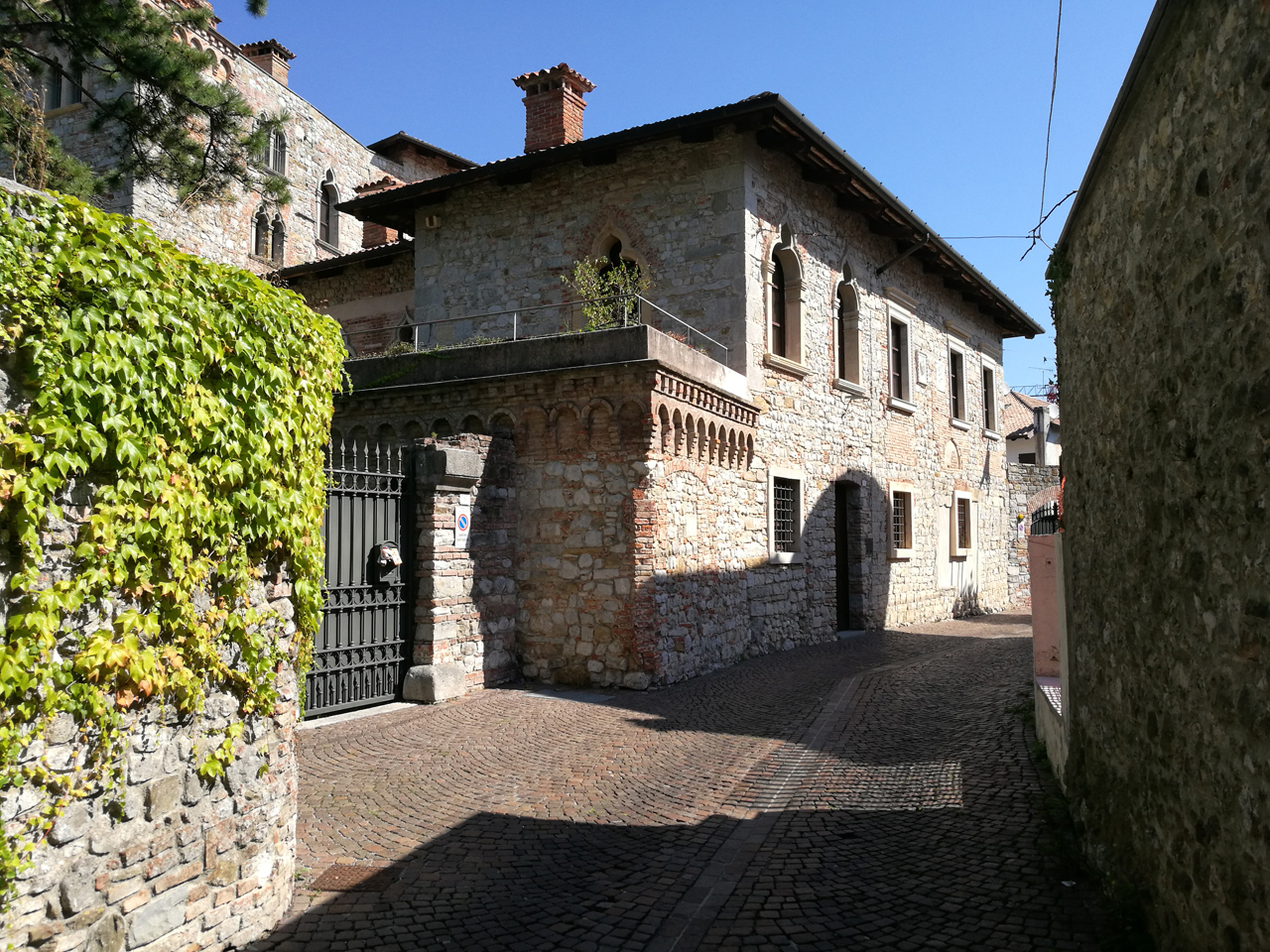 Palazzo Canussio, Craigher