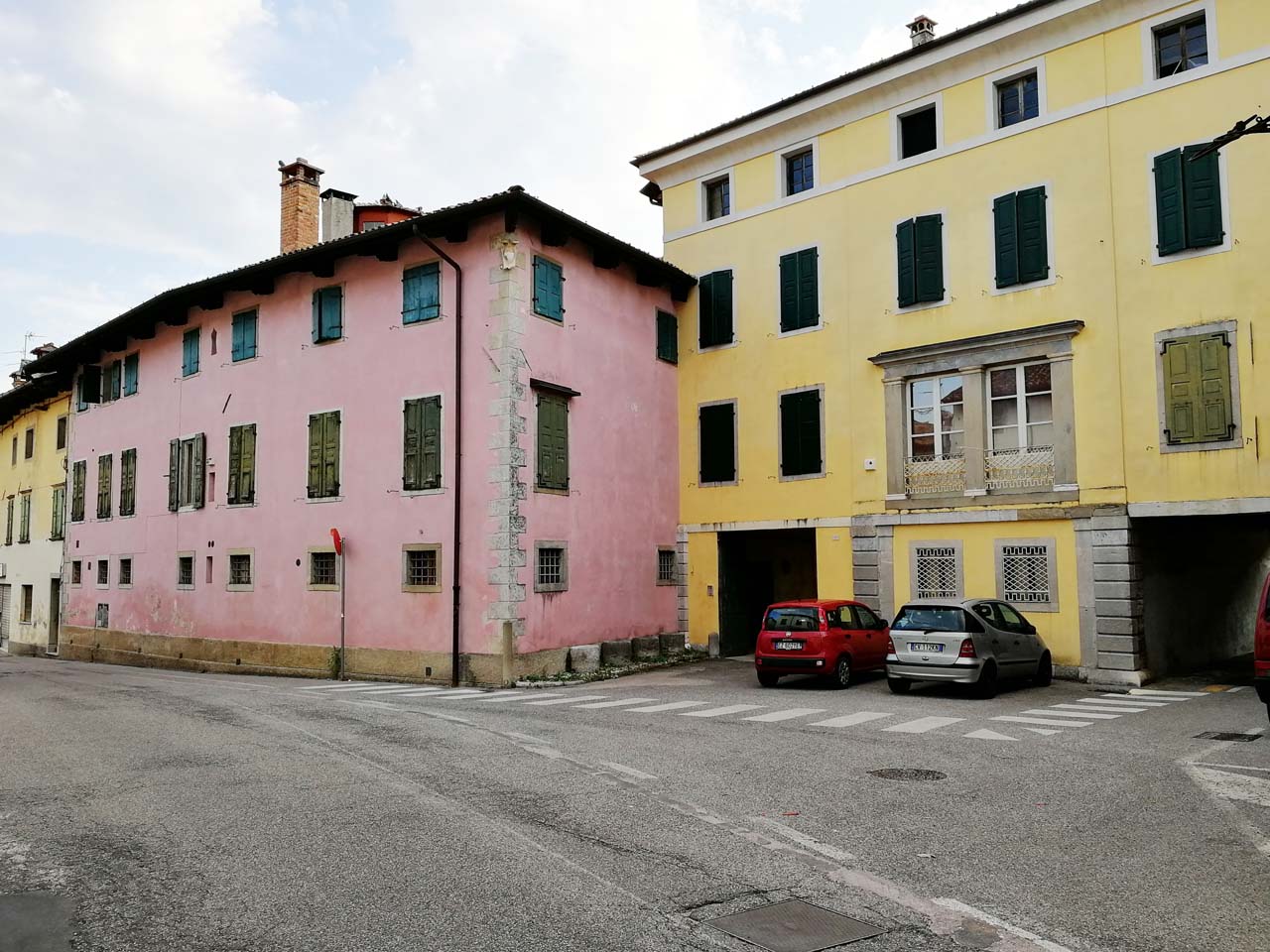 Complesso di Casa Asquini con parco, chiesetta dei Ss. Antonio e Nicolò ed edifici circostanti