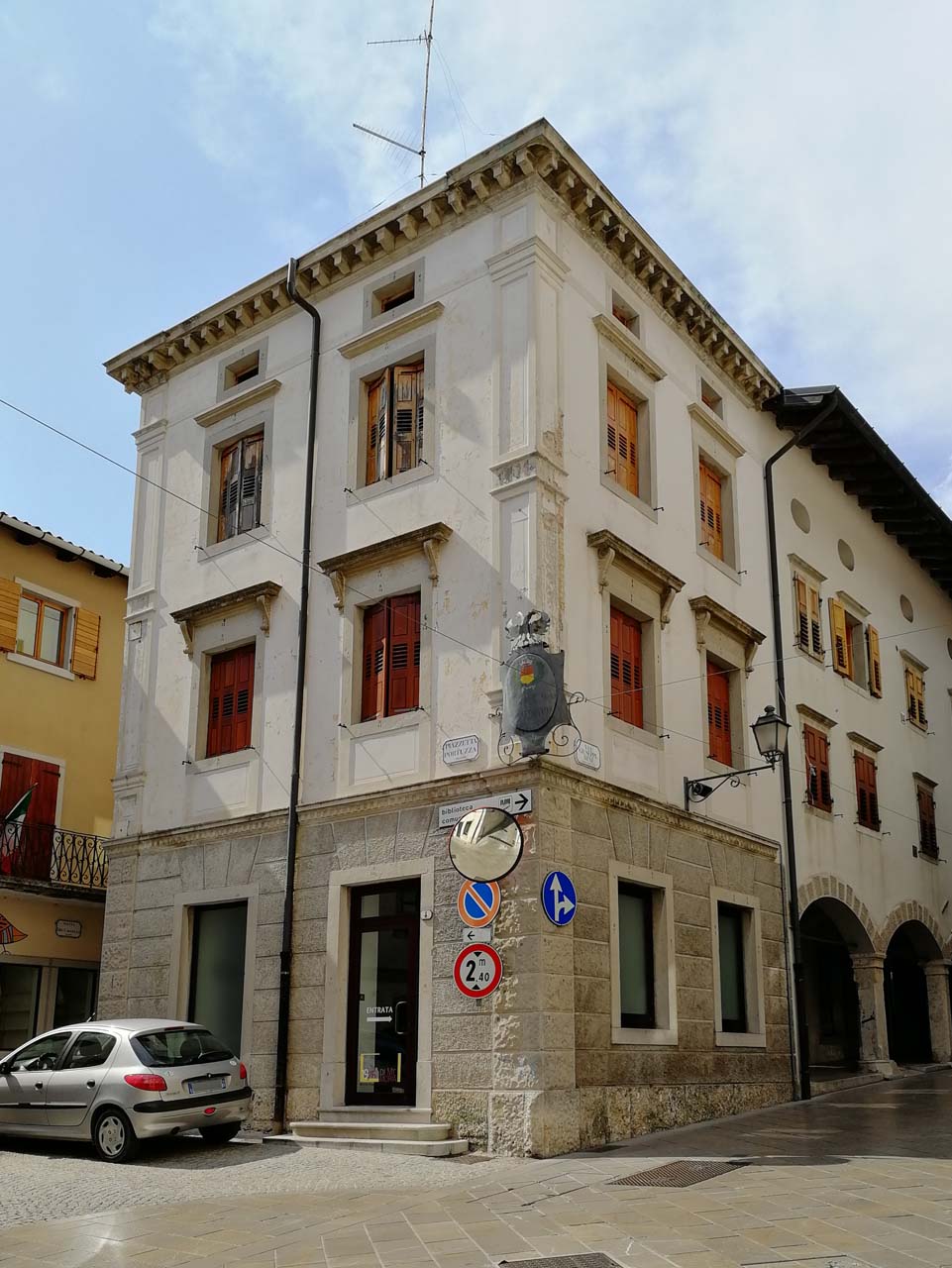 Immobile sito in Via Bini 24