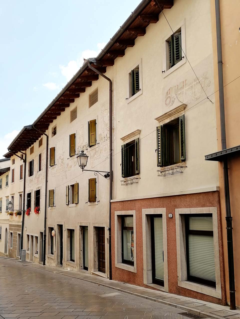 Immobile sito in Via Bini 30, 32