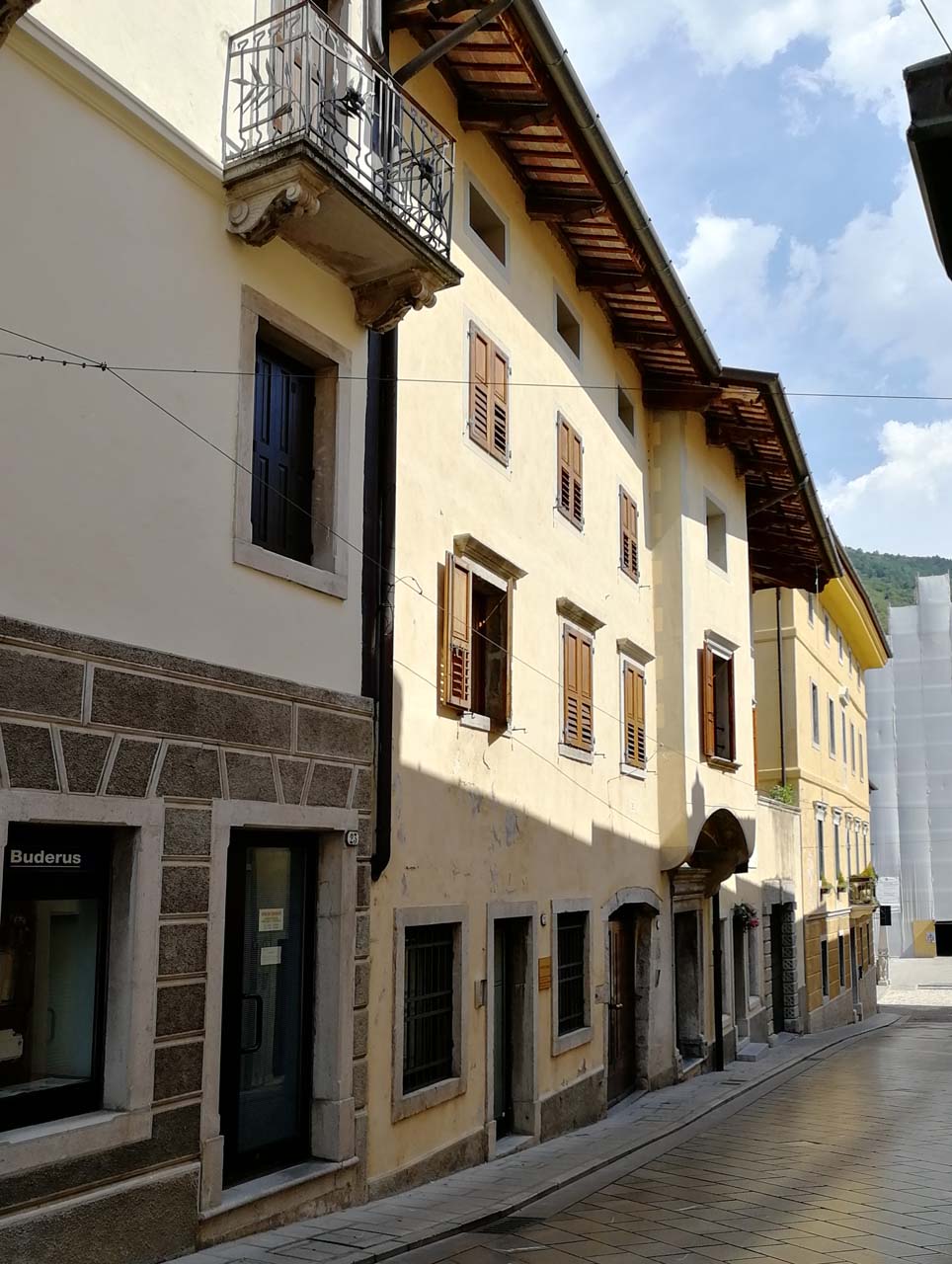 Immobile sito in Via Bini 31, 33