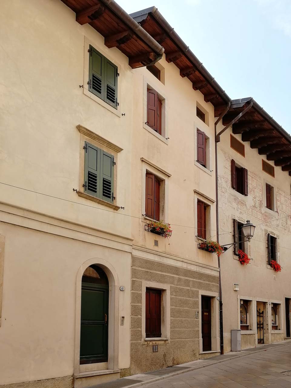 Immobile sito in Via Bini 38