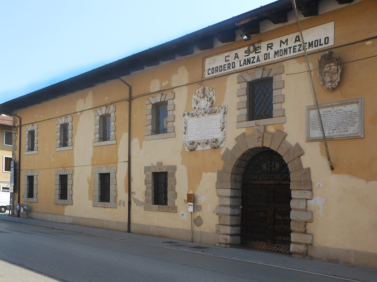 Caserma Cordero Lanza di Montezemolo