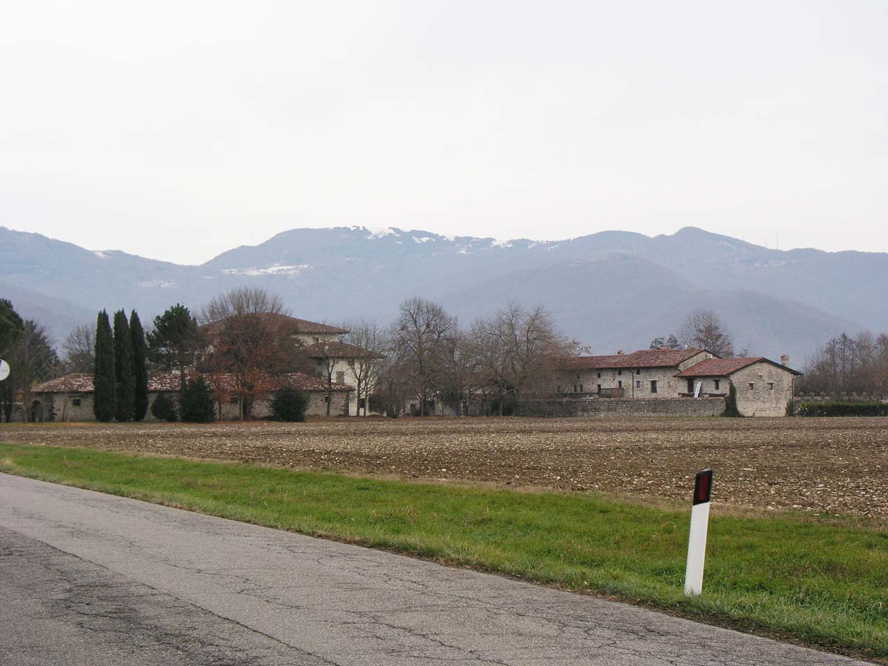 Complesso rurale circostante Villa Mangilli