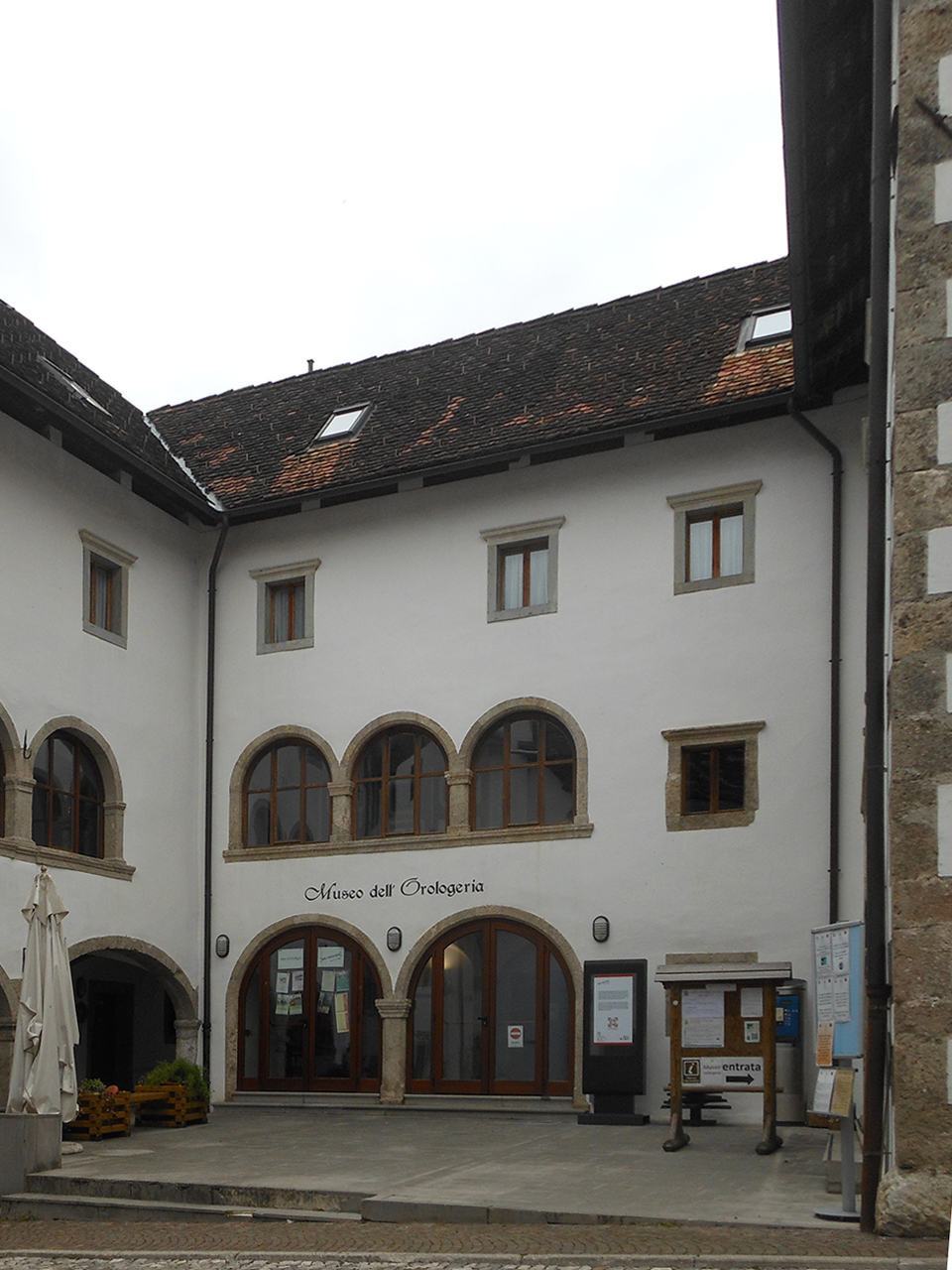 Casa Ustin