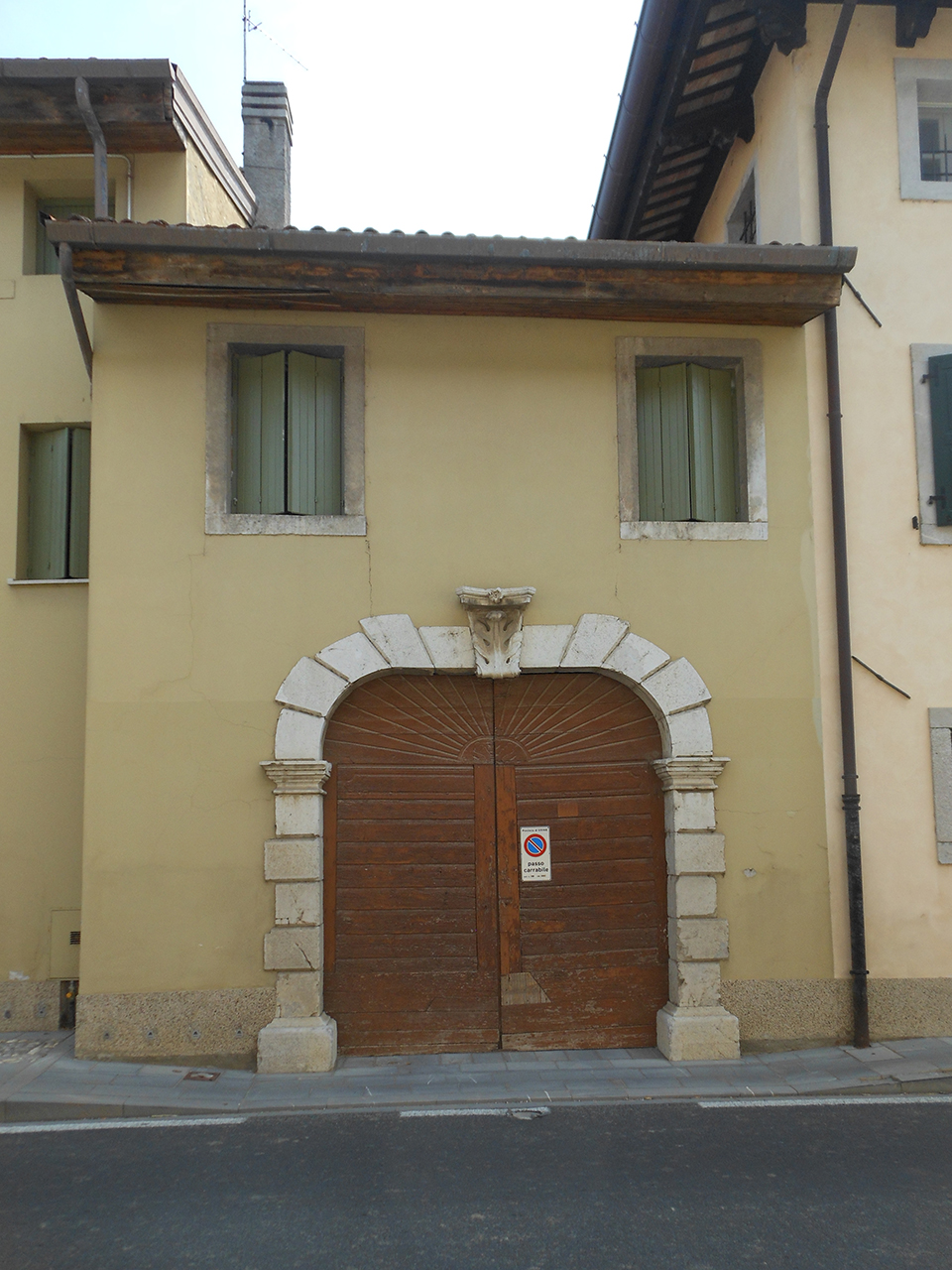 androne di ingresso, casa Zof