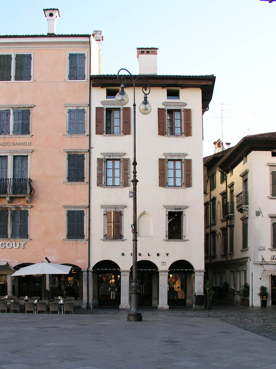 Casa in Piazza Giacomo Matteotti