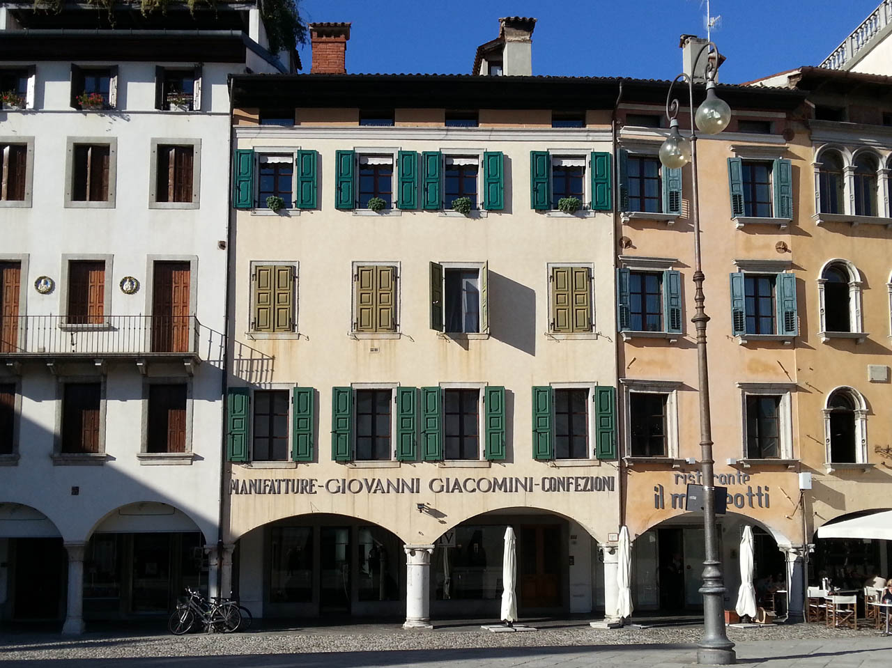 Casa in Piazza Giacomo Matteotti