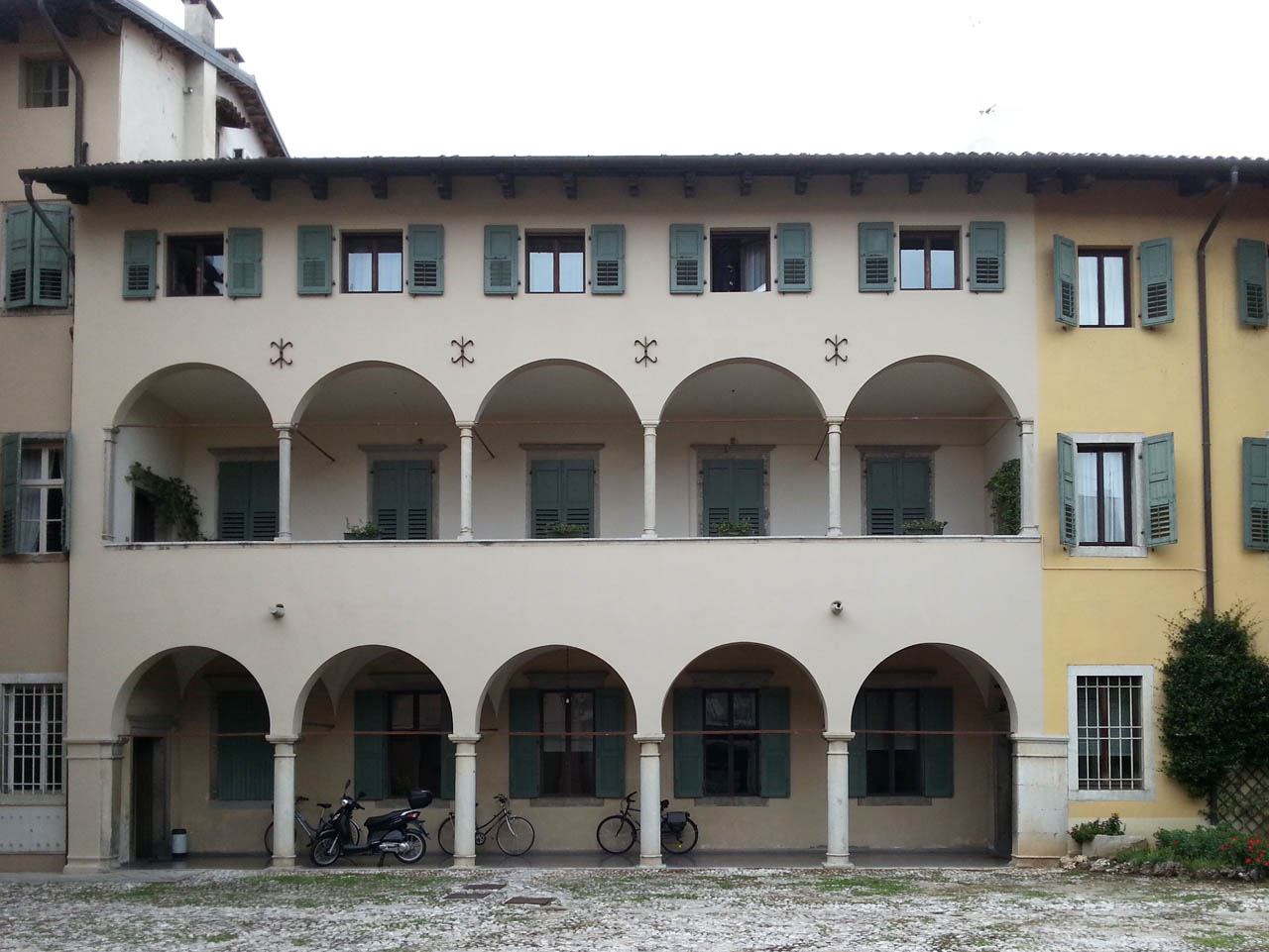 Loggia interna di Palazzo Morelli de Rossi