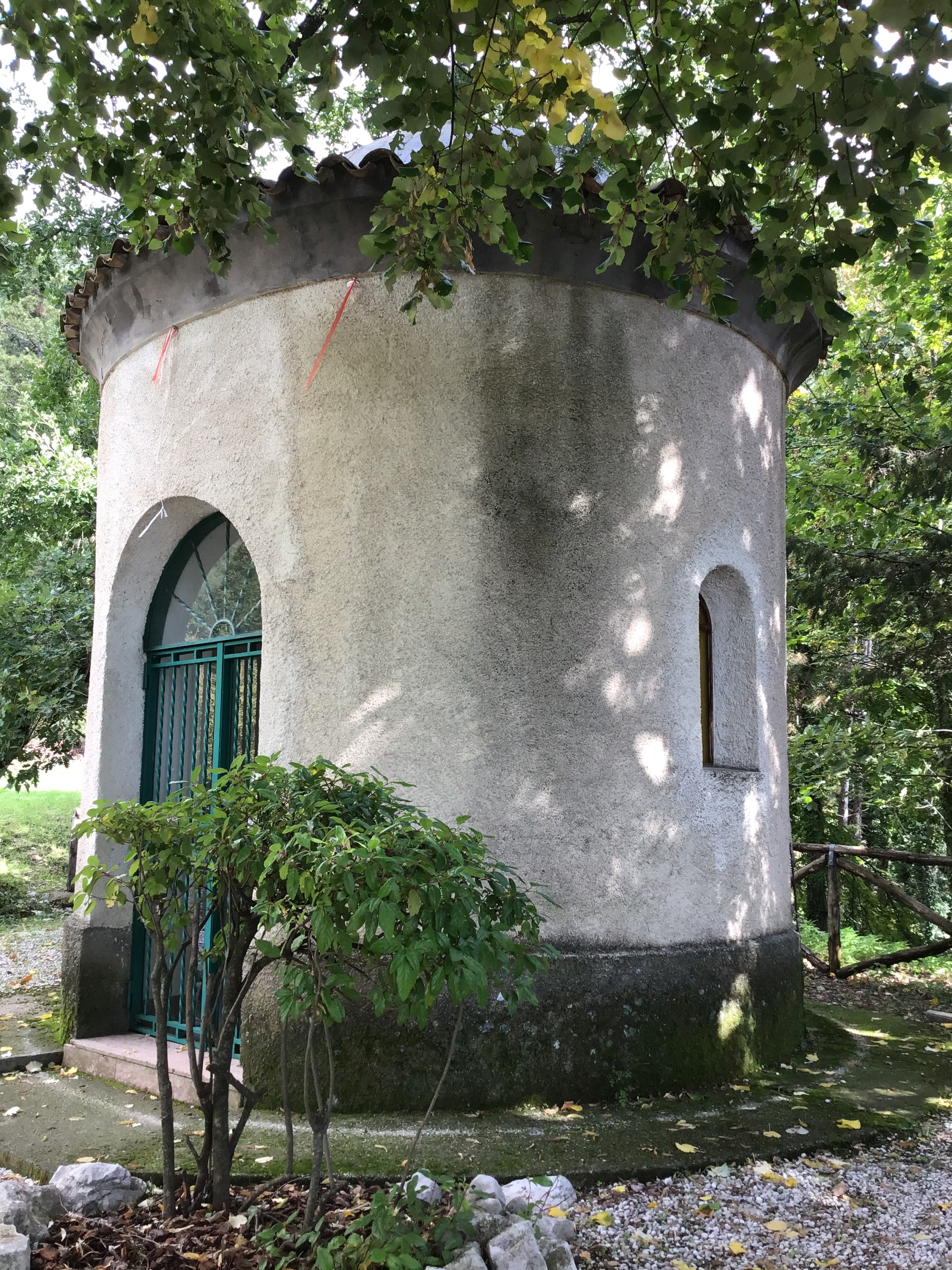 Tempietto presso il convento di S. Lorenzo