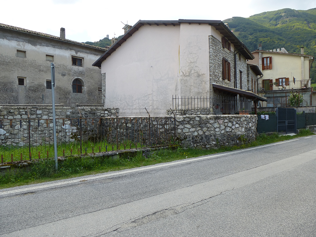 Torrione su Strada Statale 471