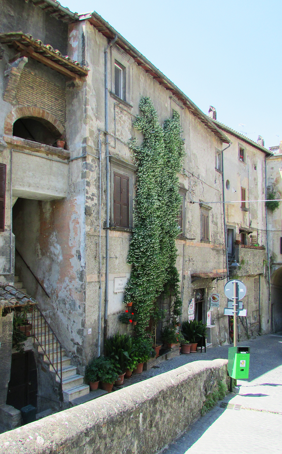 [Palazzetto privato in via della Collegiata, 28, 26]