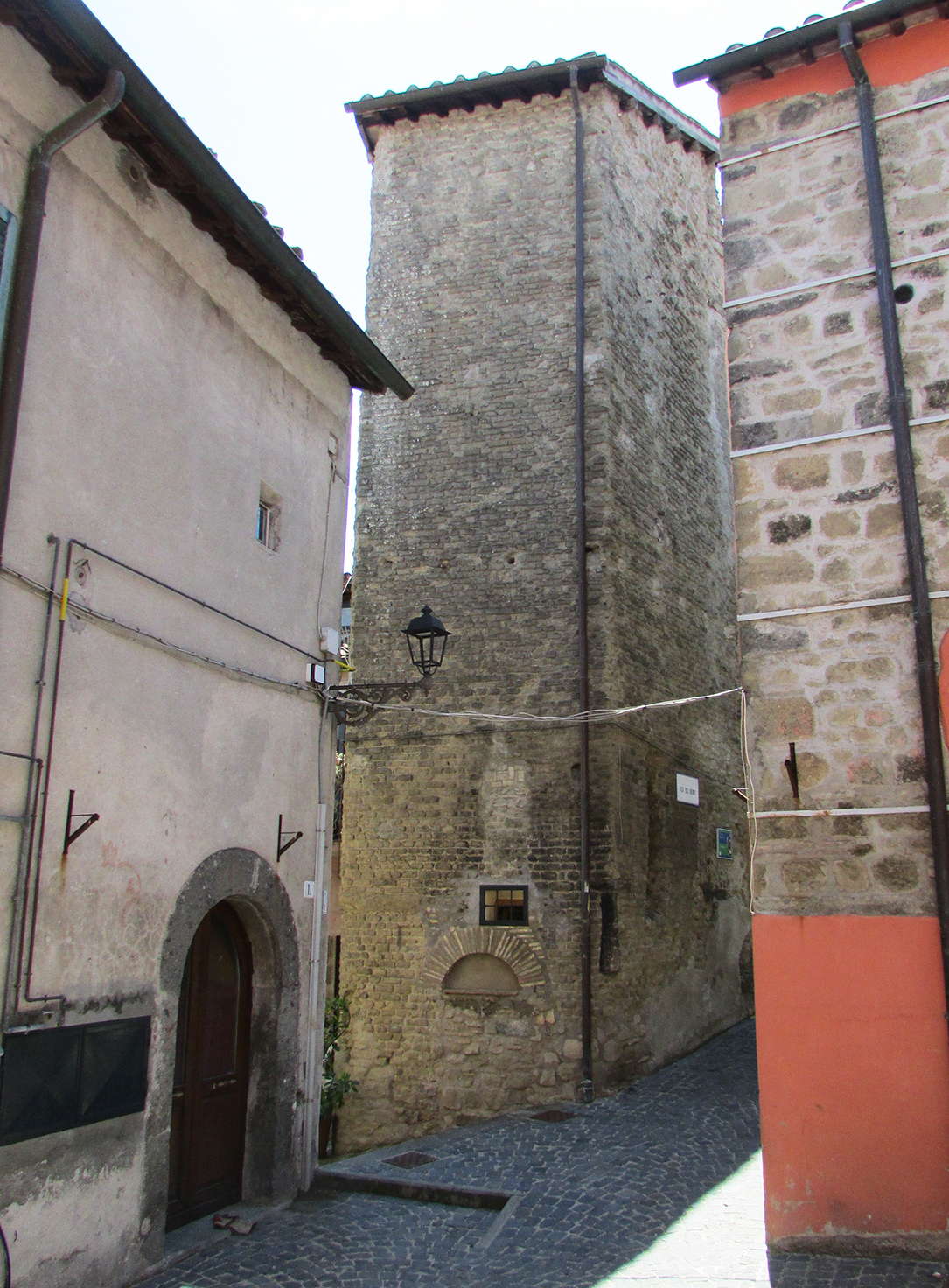 [Casa torre privata in via Zuccari, 29c]