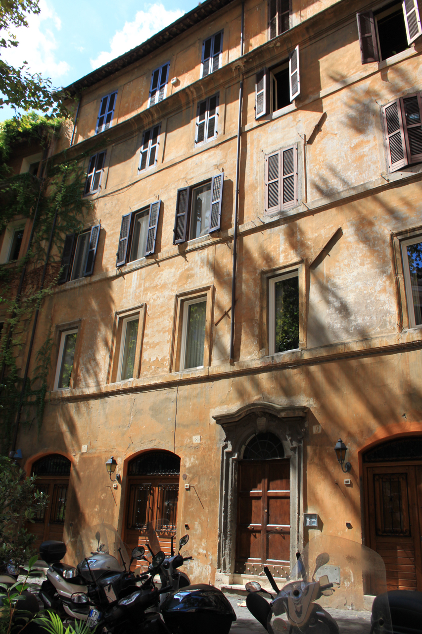 Casa in Largo Febo, 7
