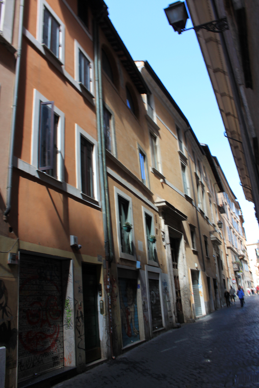 Casa in via dei Pettinari, 79