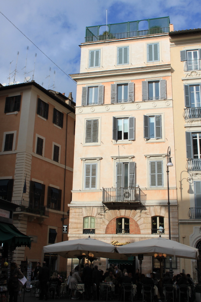 [Casa in Piazza San Lorenzo in Lucina, 29]