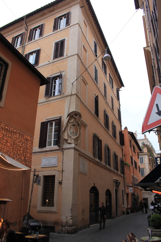 [Casa in Via Bocca di Leone, 41]