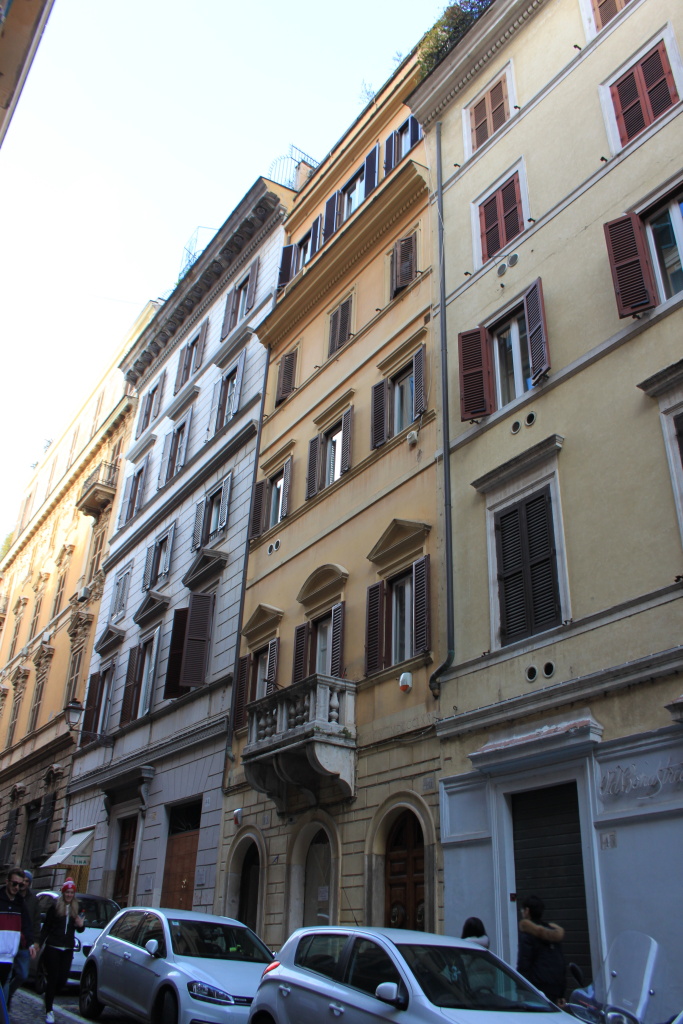 [Casa in Via Gregoriana, 45]
