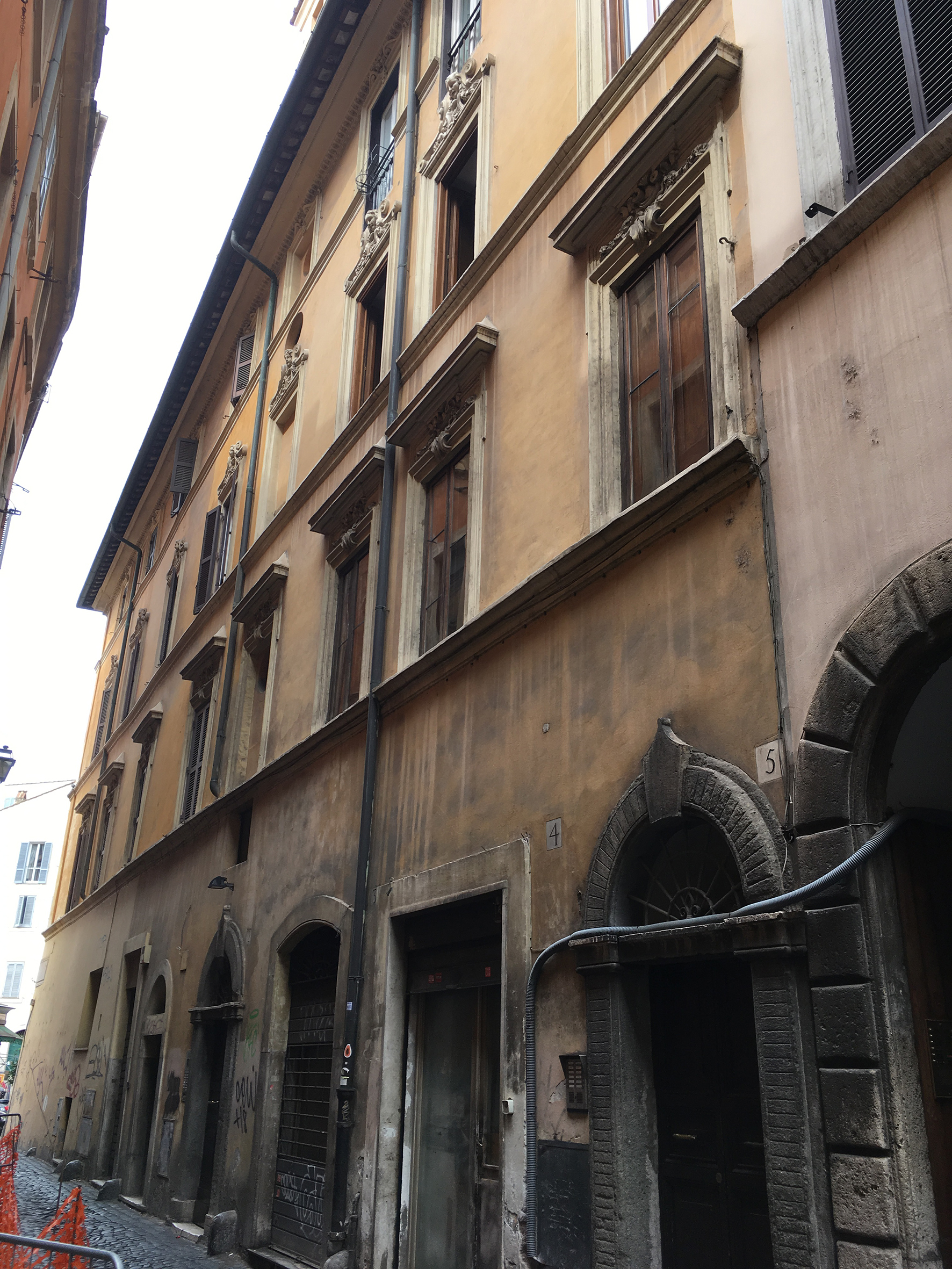 [Casa in Via dei Cartari, 1,2 ,3,4,5 ]