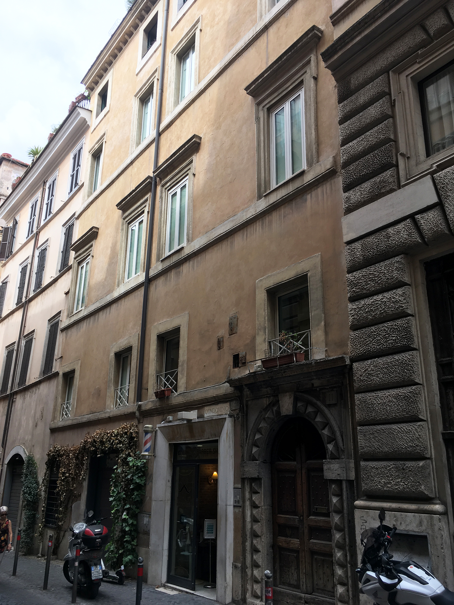 [Casa in Via dei Cartari, 8,9,10,11 ]