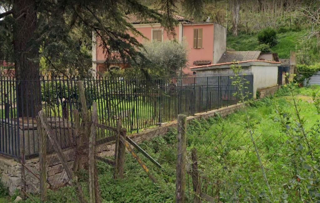[Casale in Via Pino Lecce]