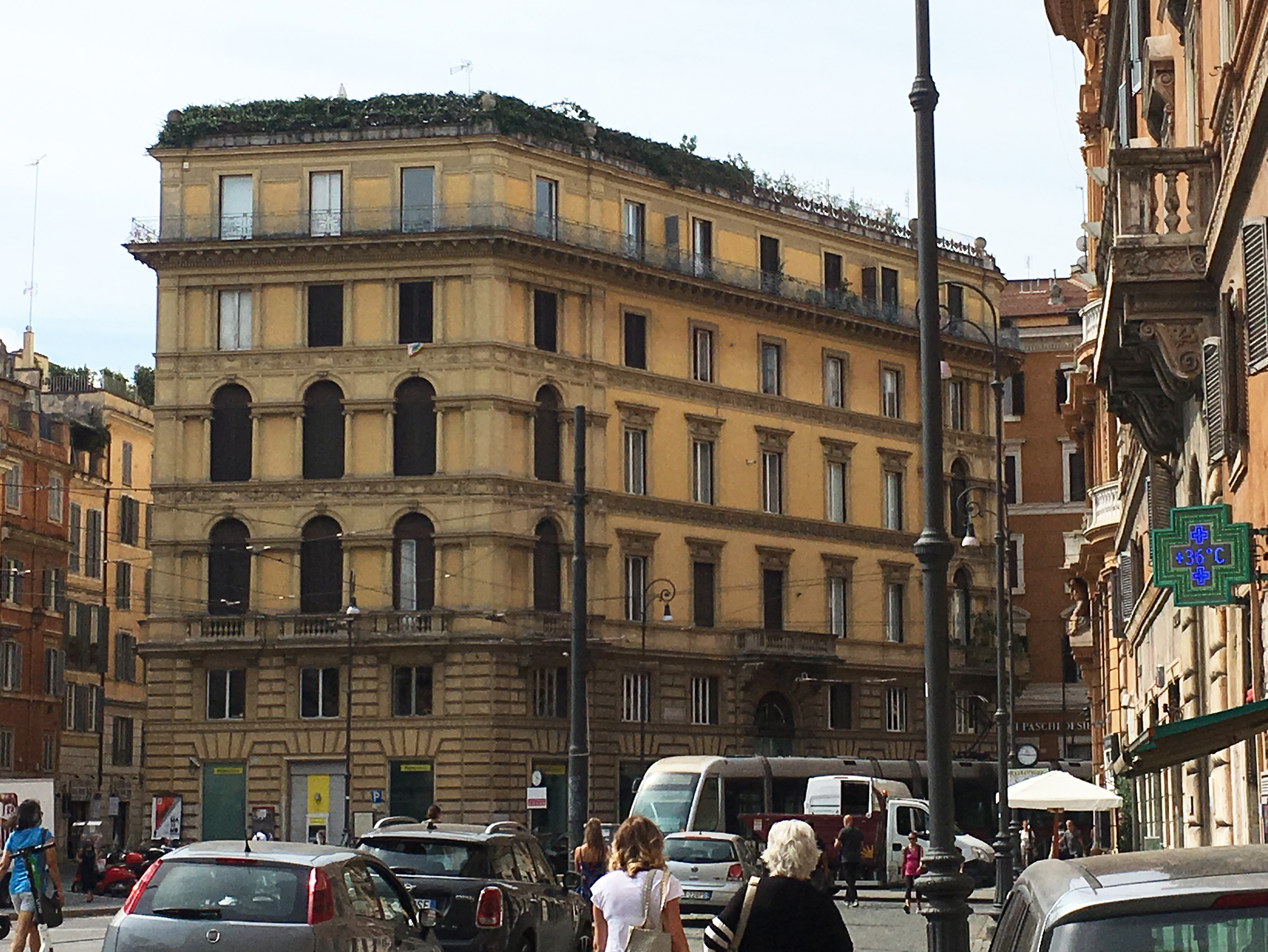 [Palazzo in Via Arenula, 2,3 ,5]