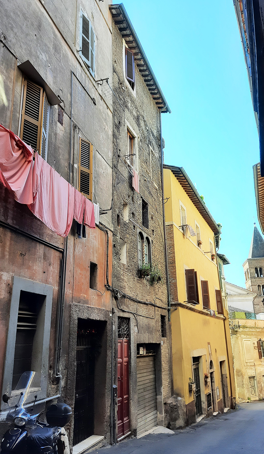 [Casa-torre in via S. Valerio, 55, 57]