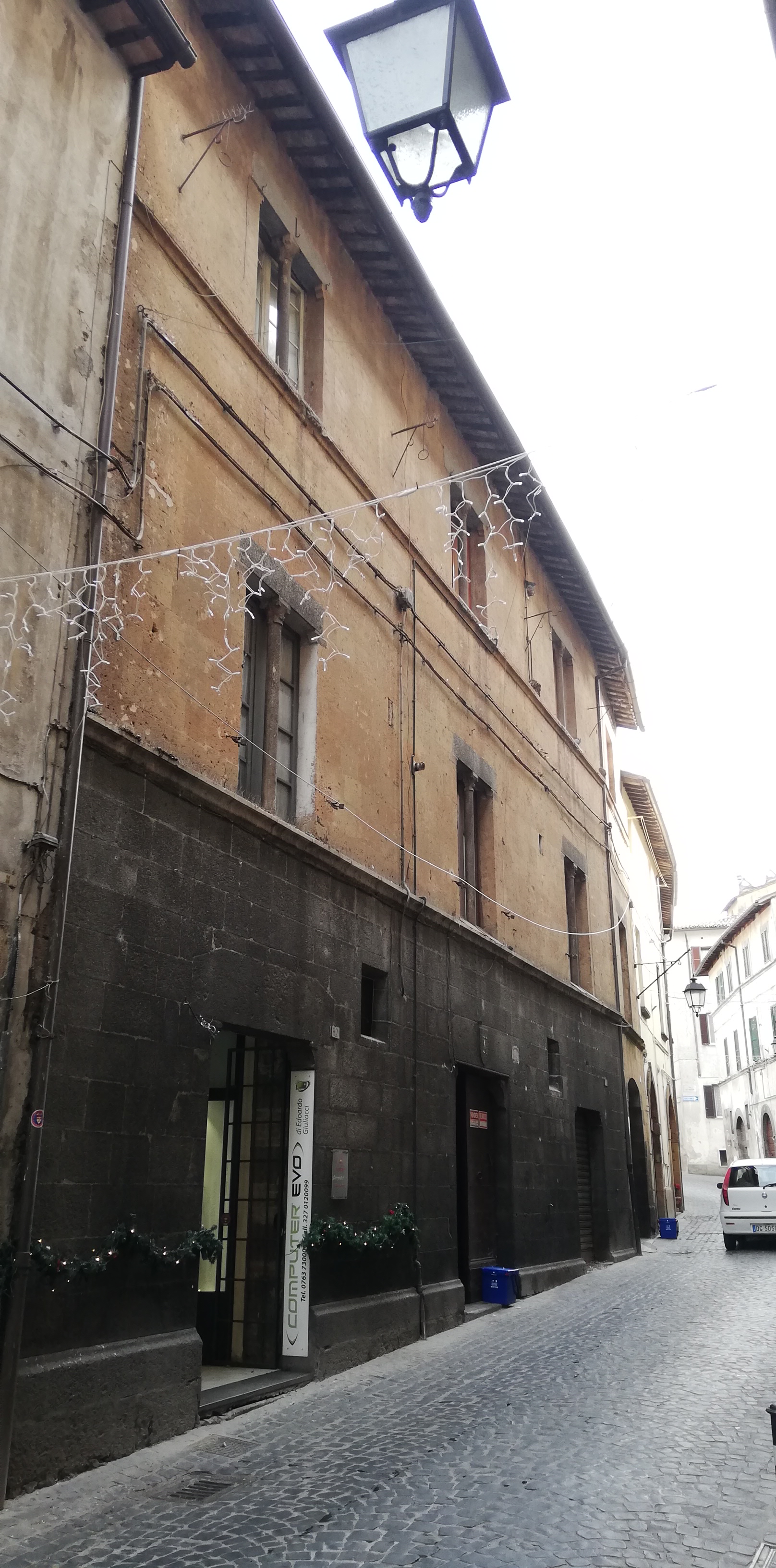 [Casa padronale in via Roma, 82/ 84/ 86/ 88]