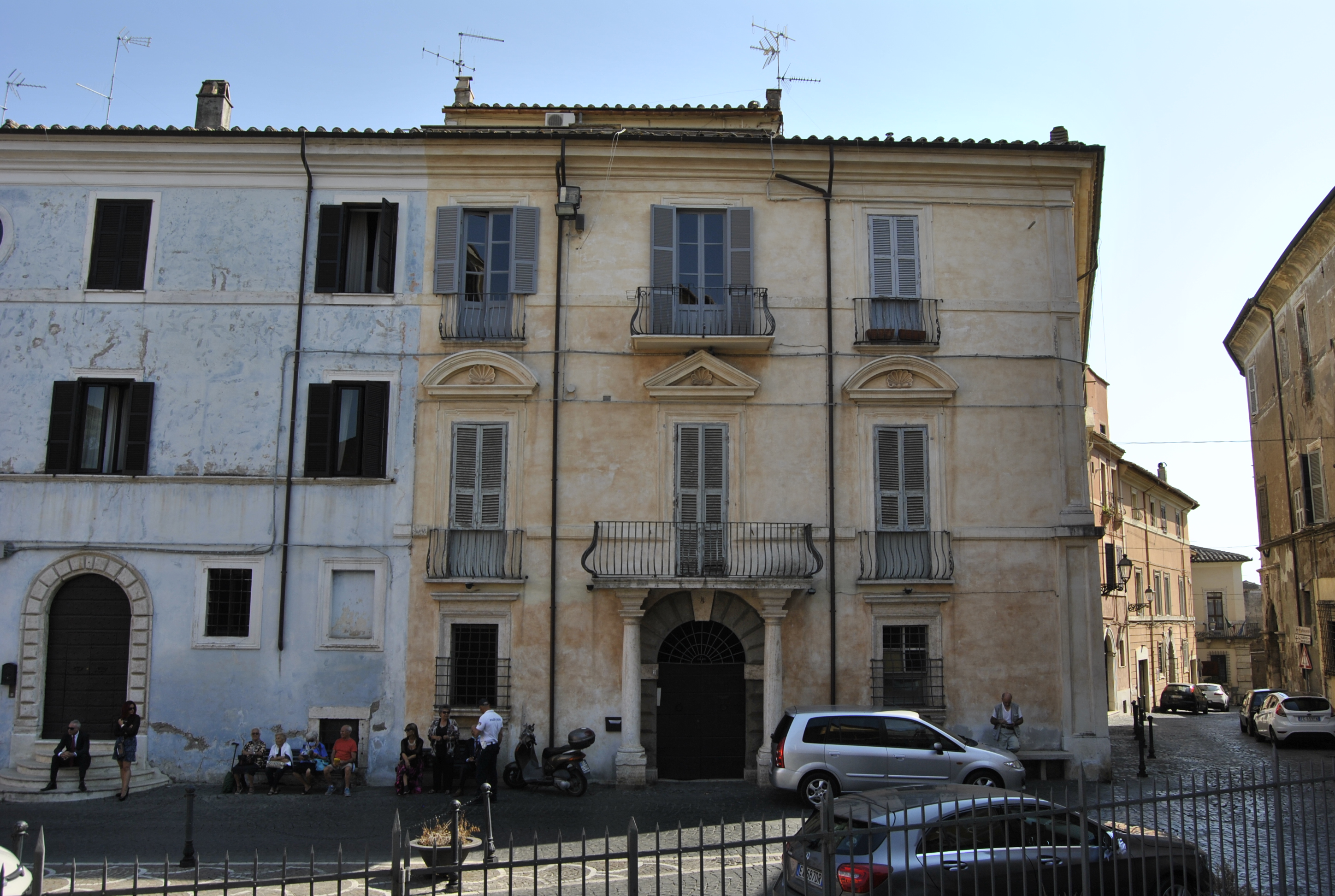 [Palazzo in piazza del Duomo, 2]